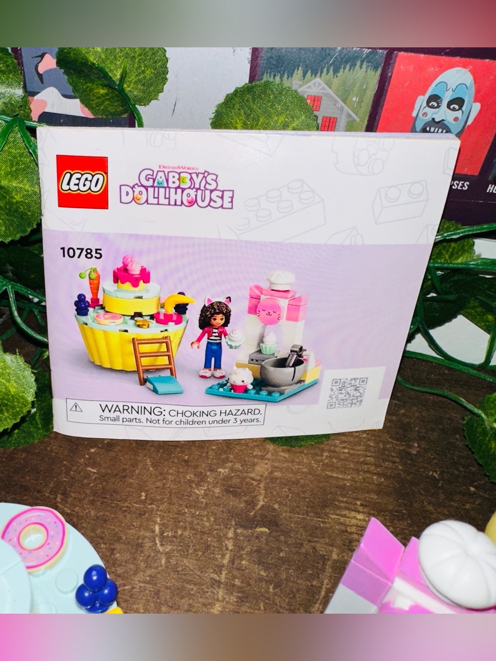 LEGO Gabby’s Dollhouse Bakey With Cakey Fun Set 10785 - Picture 4 of 5